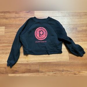 PURE BARRE | Logo Crewneck Pullover Crop Sweatshirt
Black & Red Buffalo Plaid